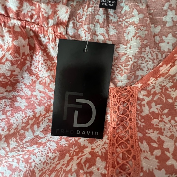 NWT-Fred & David V-neck long sleeve blouse size 2X. - Picture 3 of 3